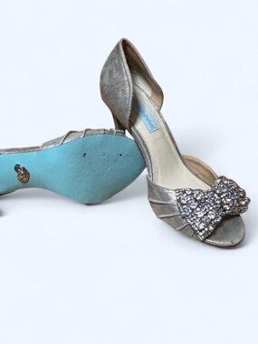 Betsey Johnson Women's Rinestone Bow Heels